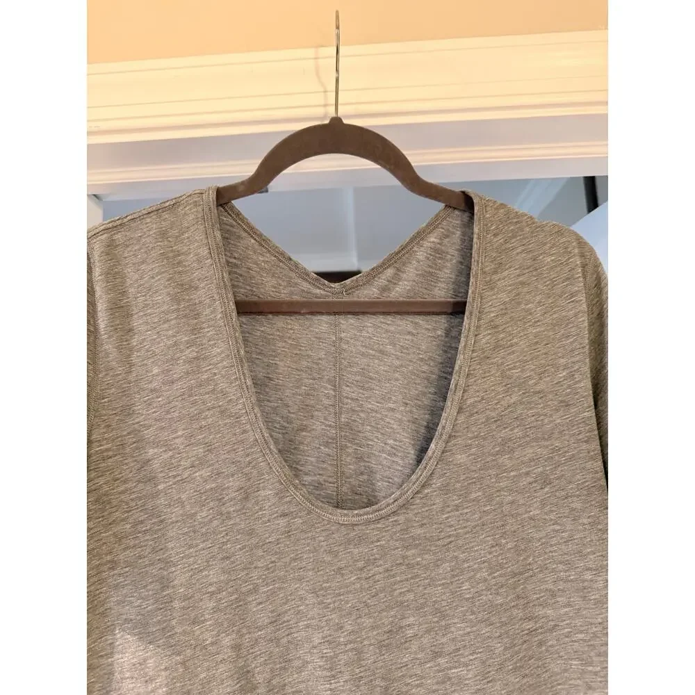 NWOT Lululemon Yogini 5 Year Short Sleeve Tee - 8 - Picture 9 of 11